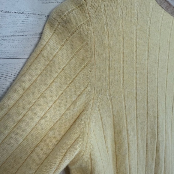 VTG ESCADA Turtleneck Tank & Cardigan Set Yellow Rib Knit Italy 12 Cashmere EUC - Picture 7 of 14
